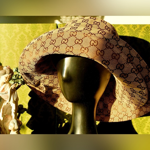 Gucci GG Bucket Hat Beige Canvas Monogram Wide Brim Design Beach Tan Large - Picture 2 of 16